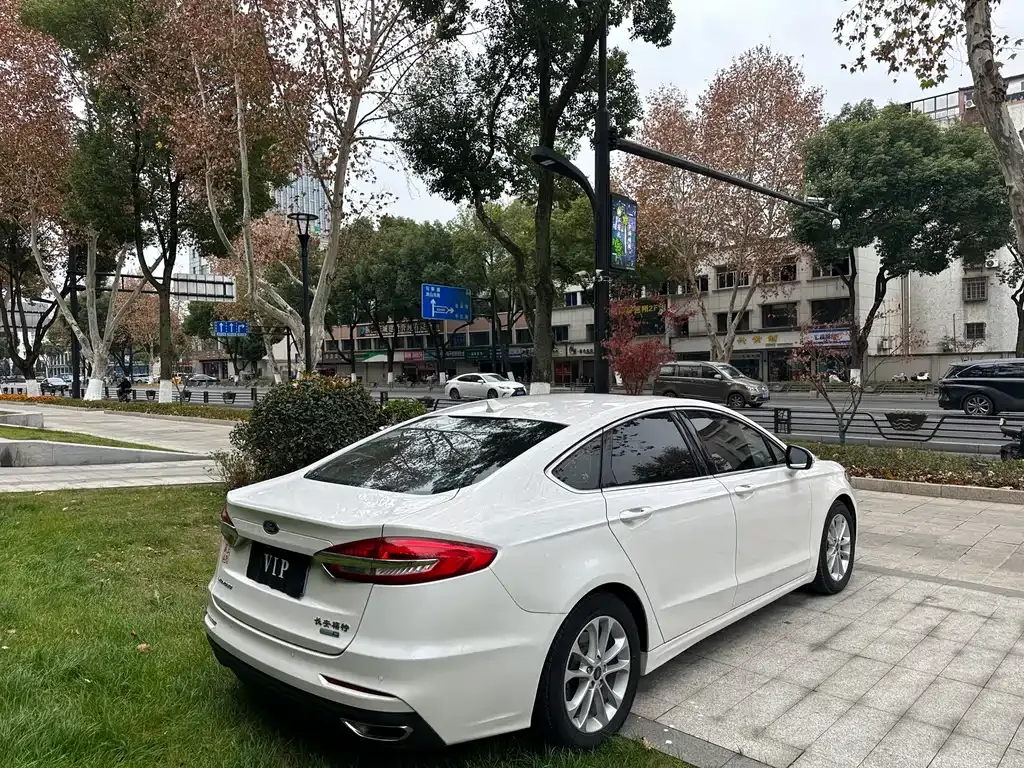 Ford Mondeo 2022 из CN, фото 10