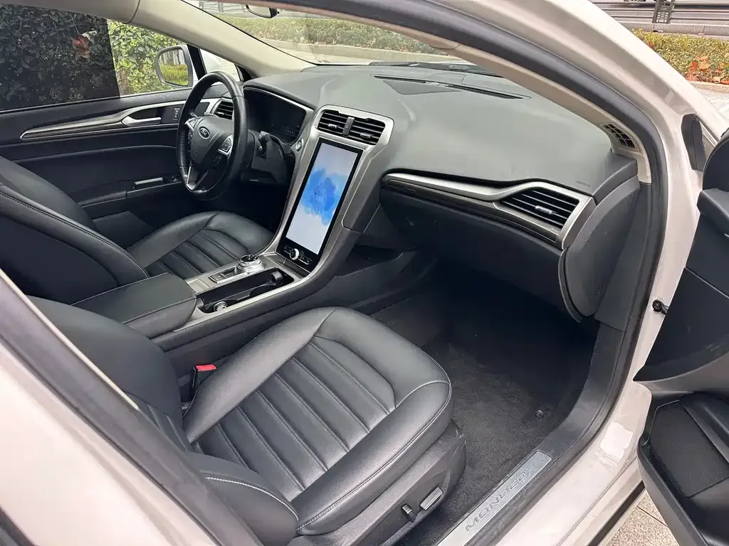 Ford Mondeo 2022 из CN, фото 6