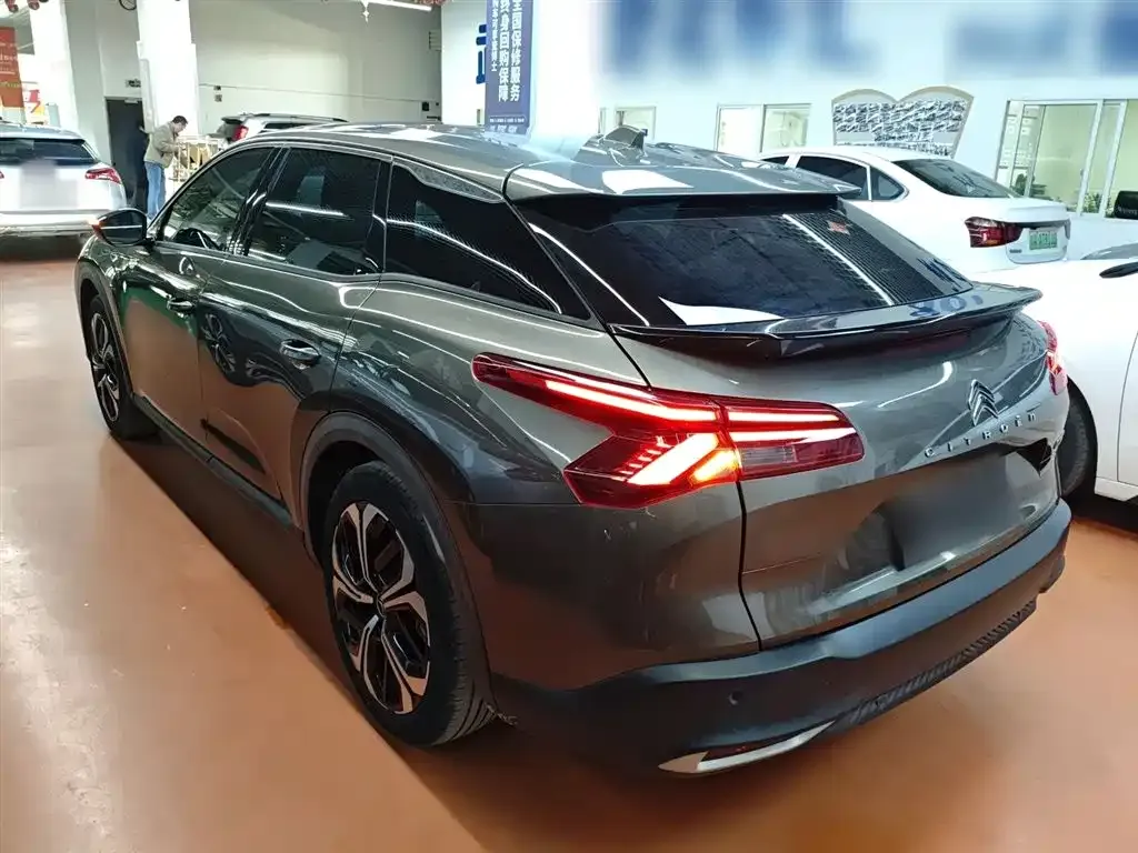Citroen C5 X 2022 из CN, фото 3