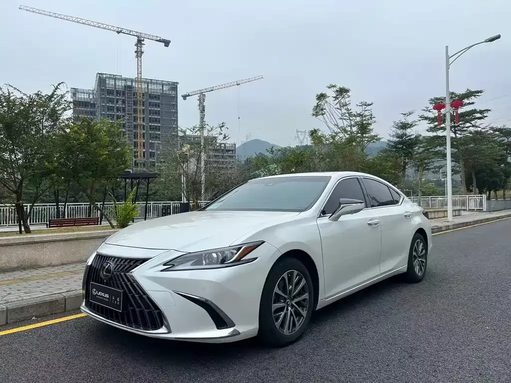 Lexus ES 2024 из CN, фото 1