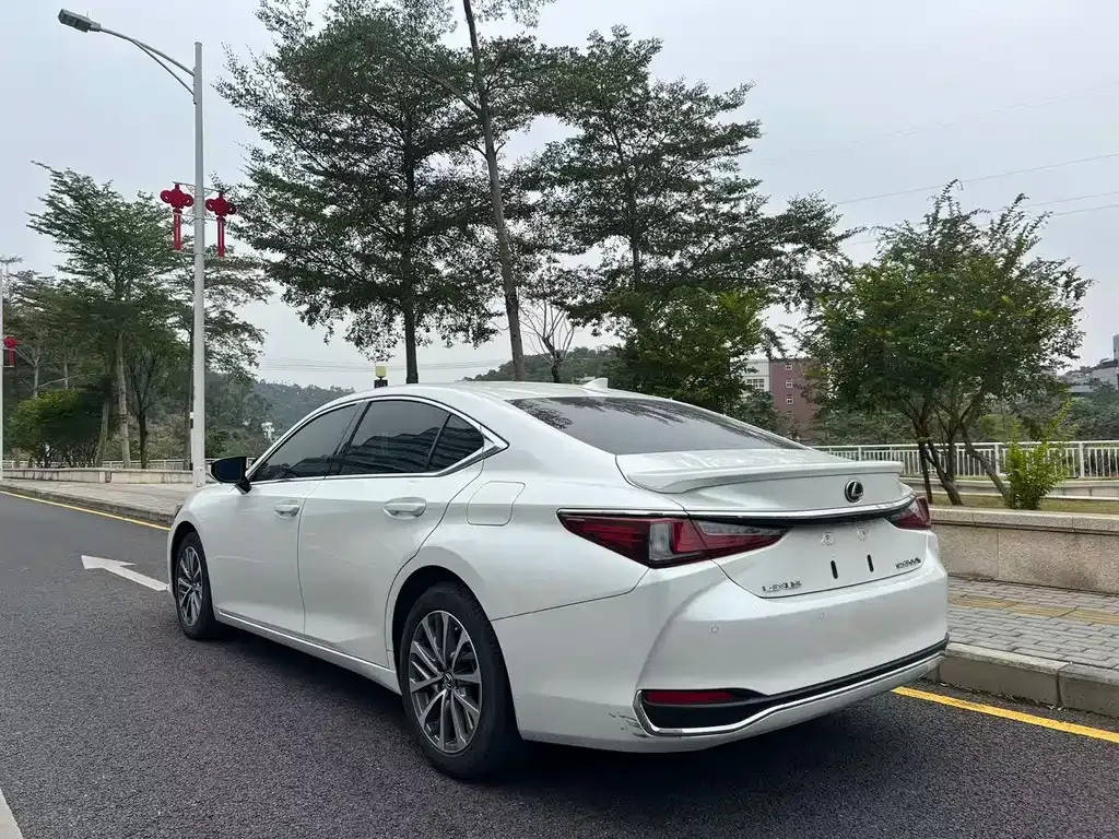 Lexus ES 2024 из CN, фото 8