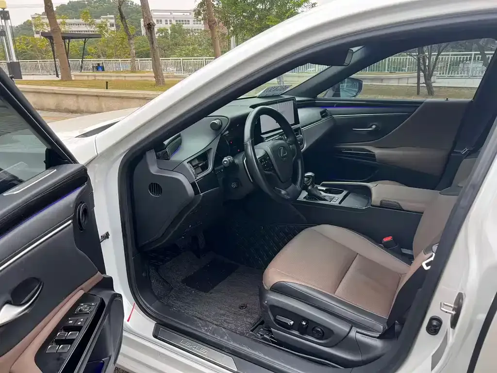 Lexus ES 2024 из CN, фото 2