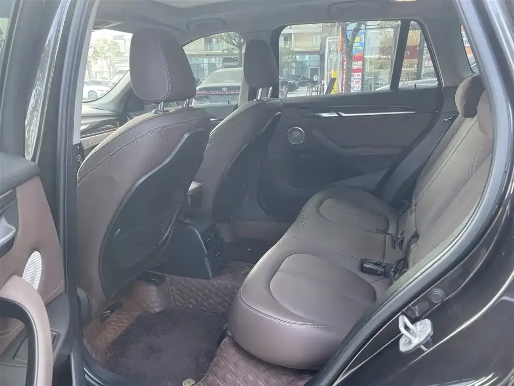 BMW X1 2022 из CN, фото 7