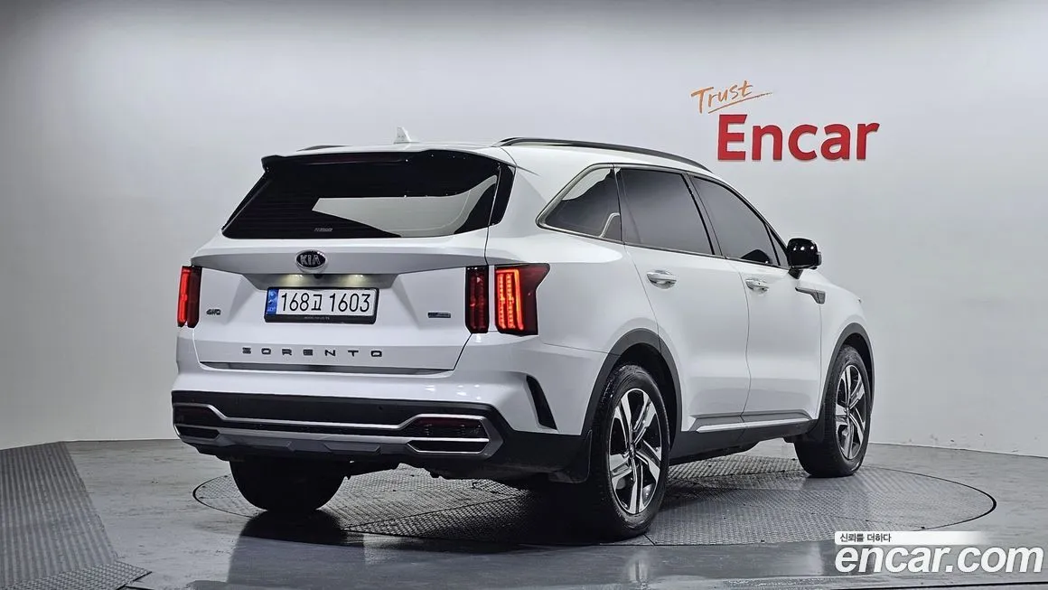 Kia Sorento — фото 3