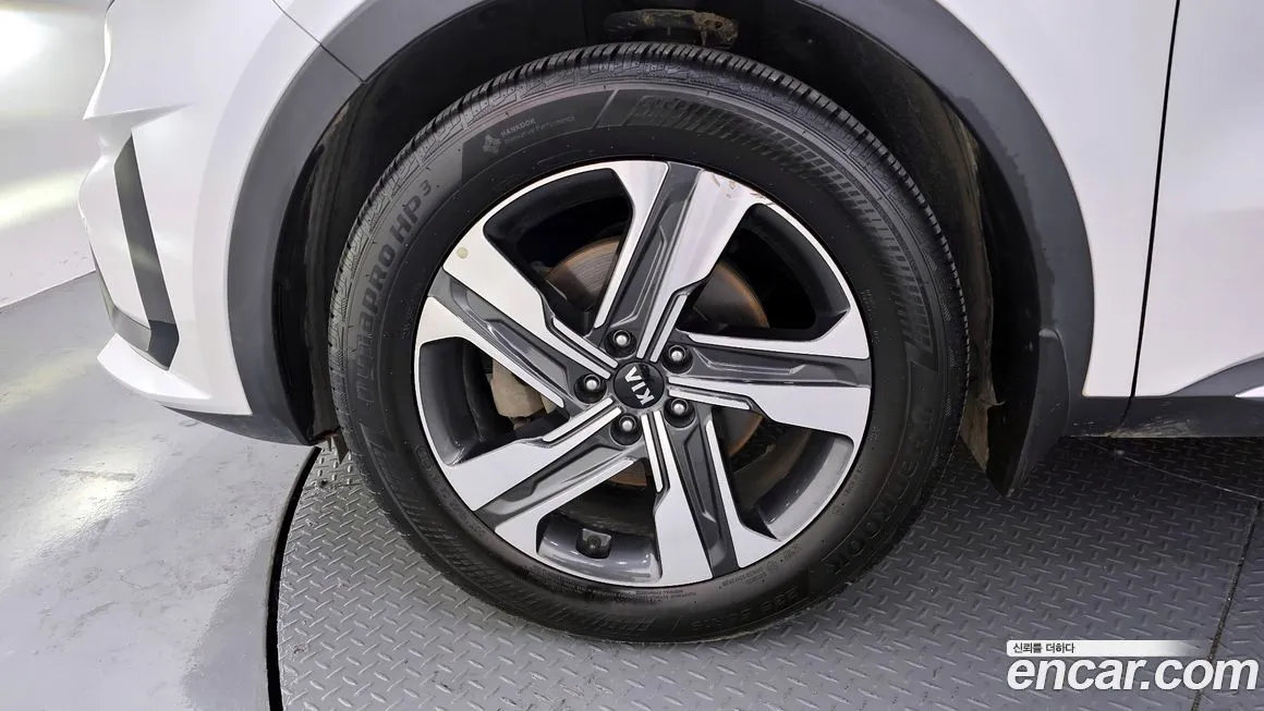 Kia Sorento — фото 6