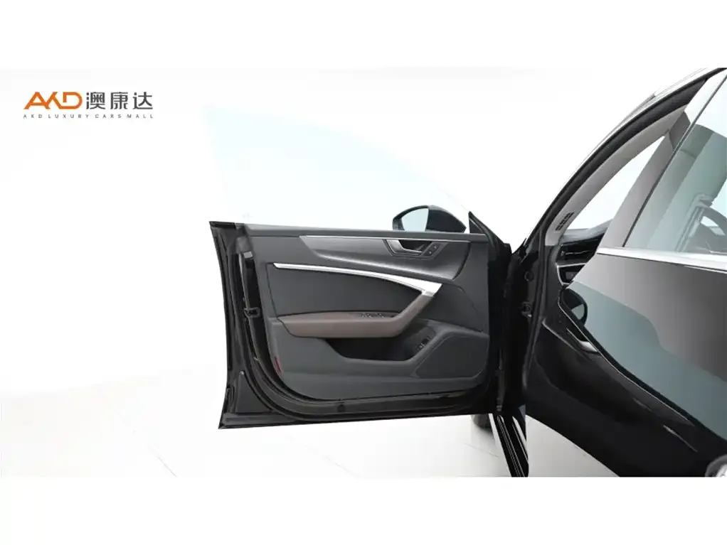 Audi A7L 2024 из CN, фото 10