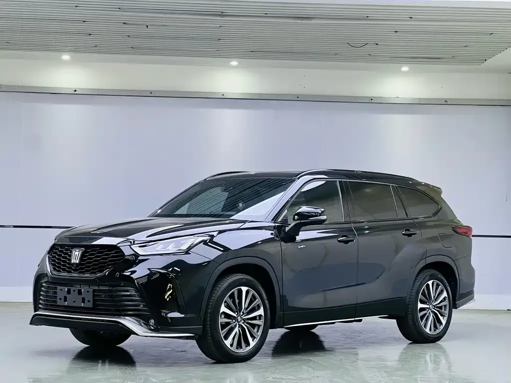 Toyota Crown Kluger 2024 из CN, фото 1