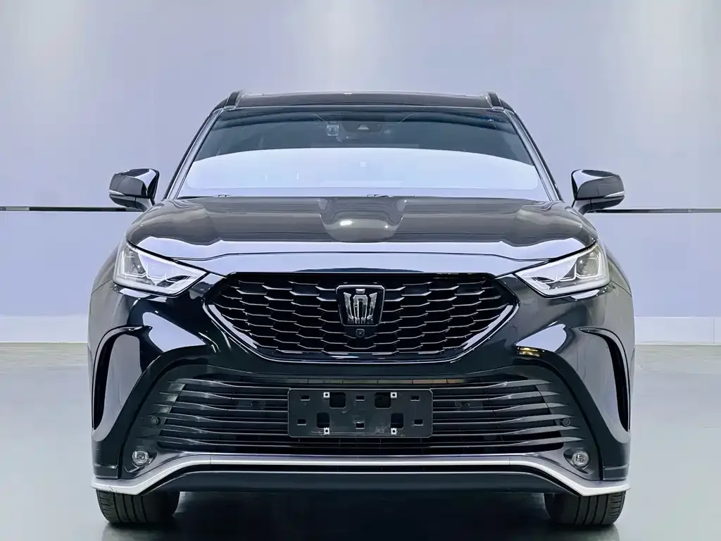 Toyota Crown Kluger 2024 из CN, фото 4