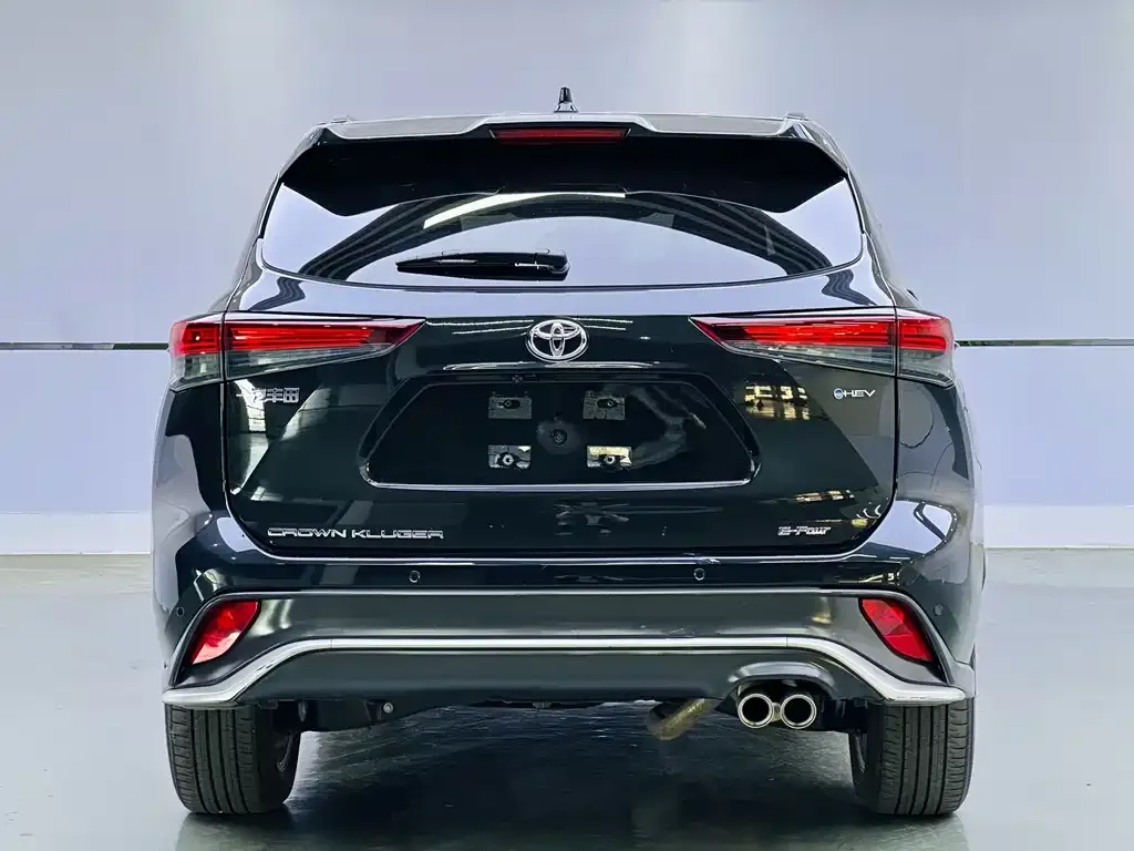 Toyota Crown Kluger 2024 из CN, фото 6