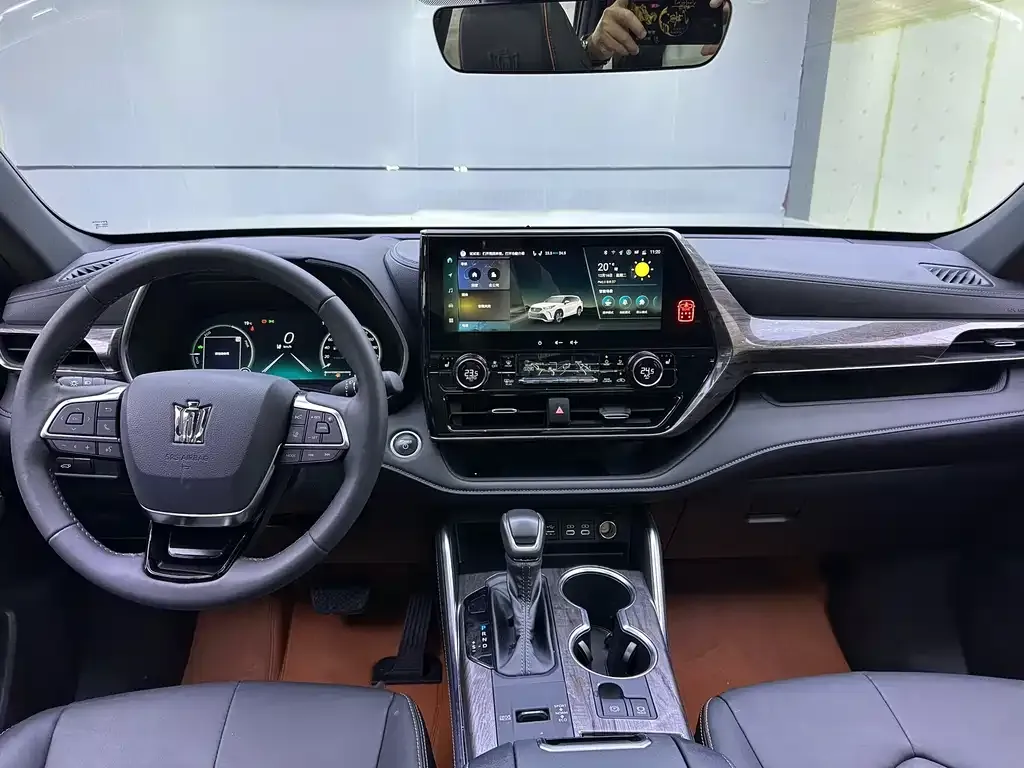 Toyota Crown Kluger 2024 из CN, фото 8