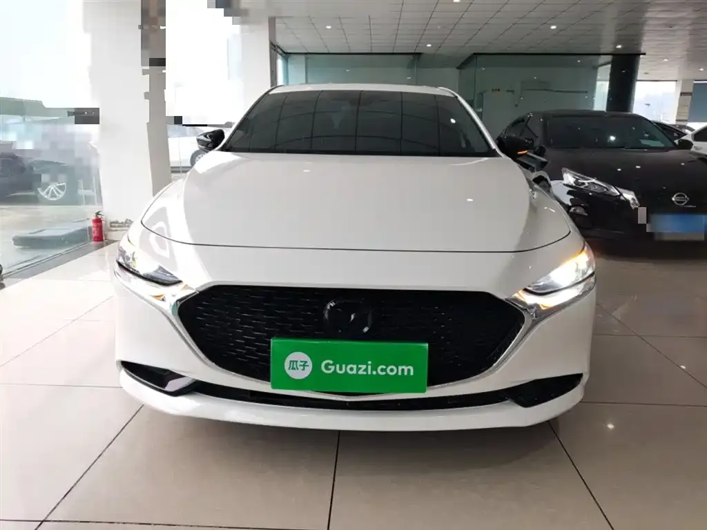 Mazda 3 Axela 2023 из CN, фото 5