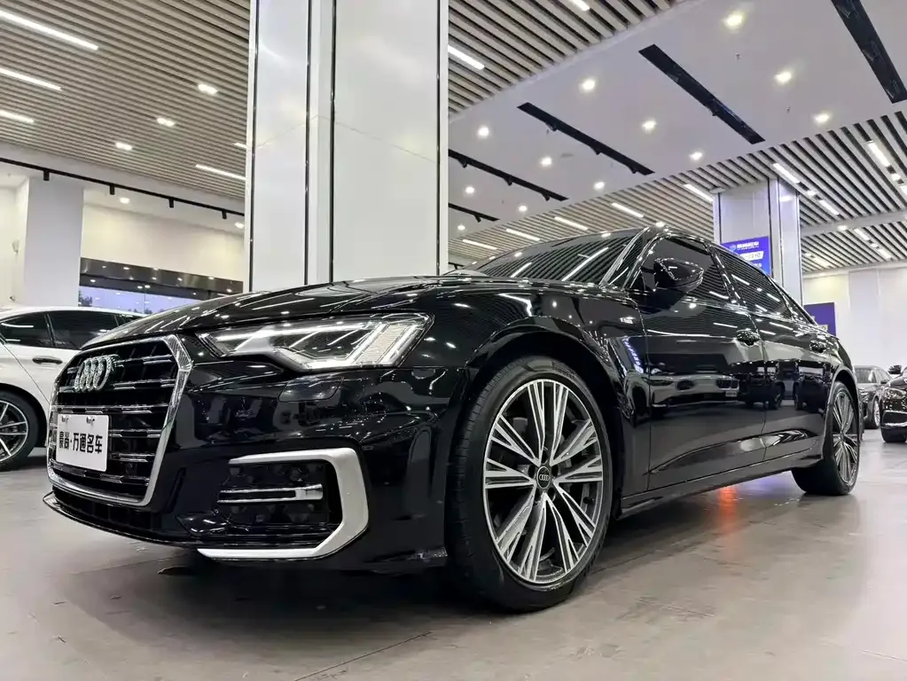 Audi A6L 2023 из CN, фото 1