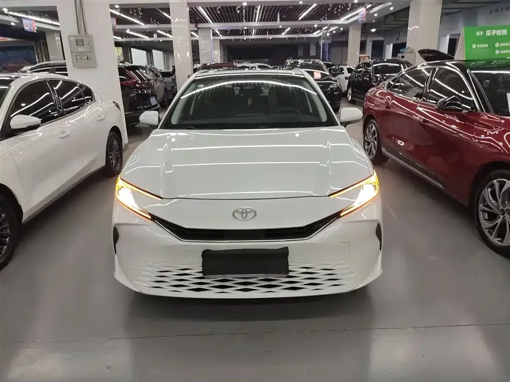 Toyota Camry 2025 из CN, фото 7
