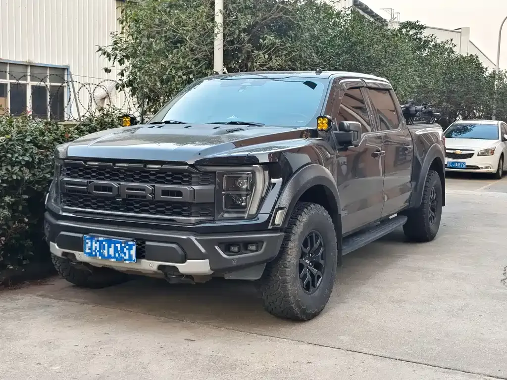 Ford F-150 Raptor 2023 из CN, фото 1