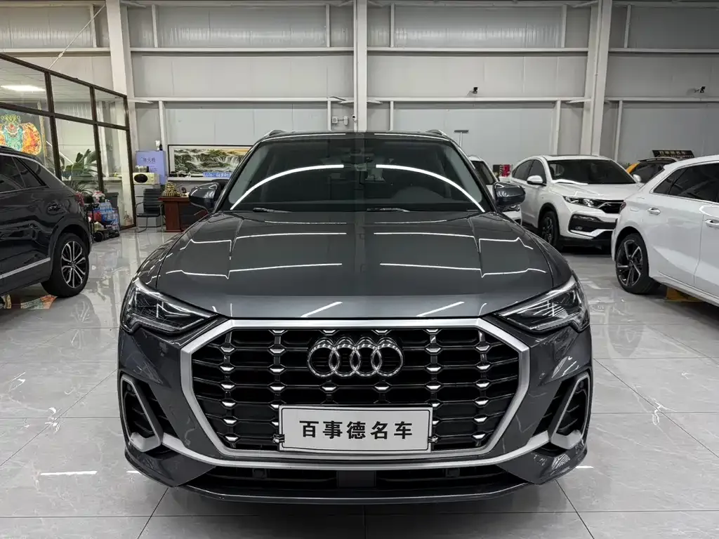 Audi Q3 2021 из CN, фото 10