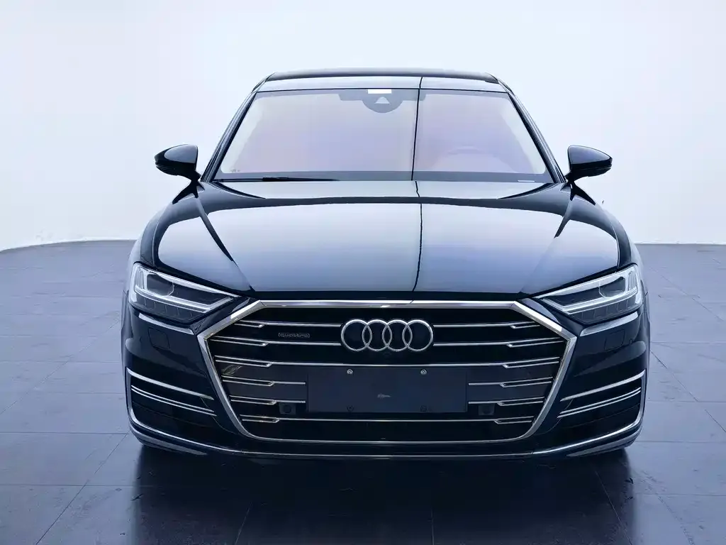 Audi A8 — фото 2