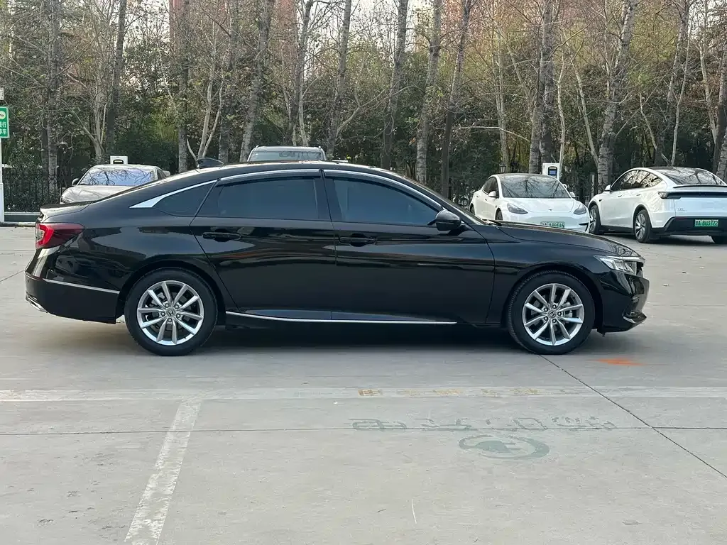 Honda Accord 2022 из CN, фото 10