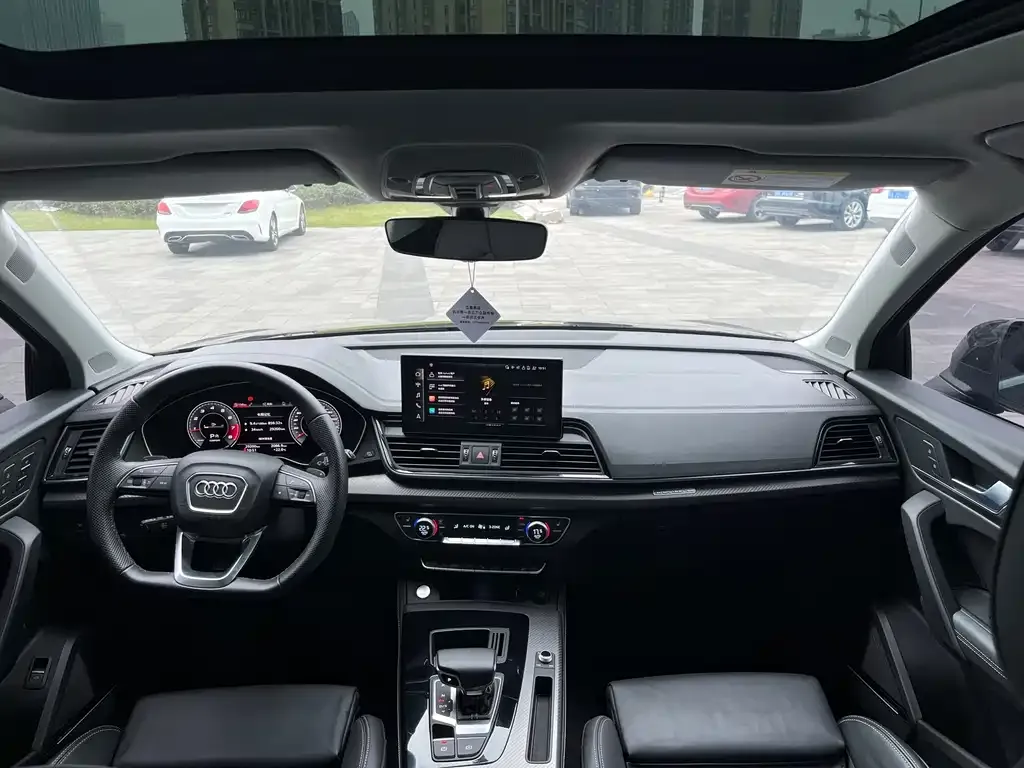 Audi Q5L 2021 из CN, фото 4