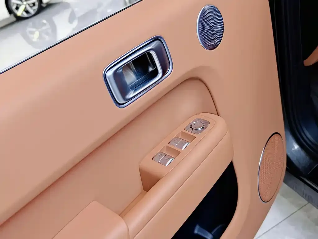 Li Auto L8 2024 из CN, фото 3