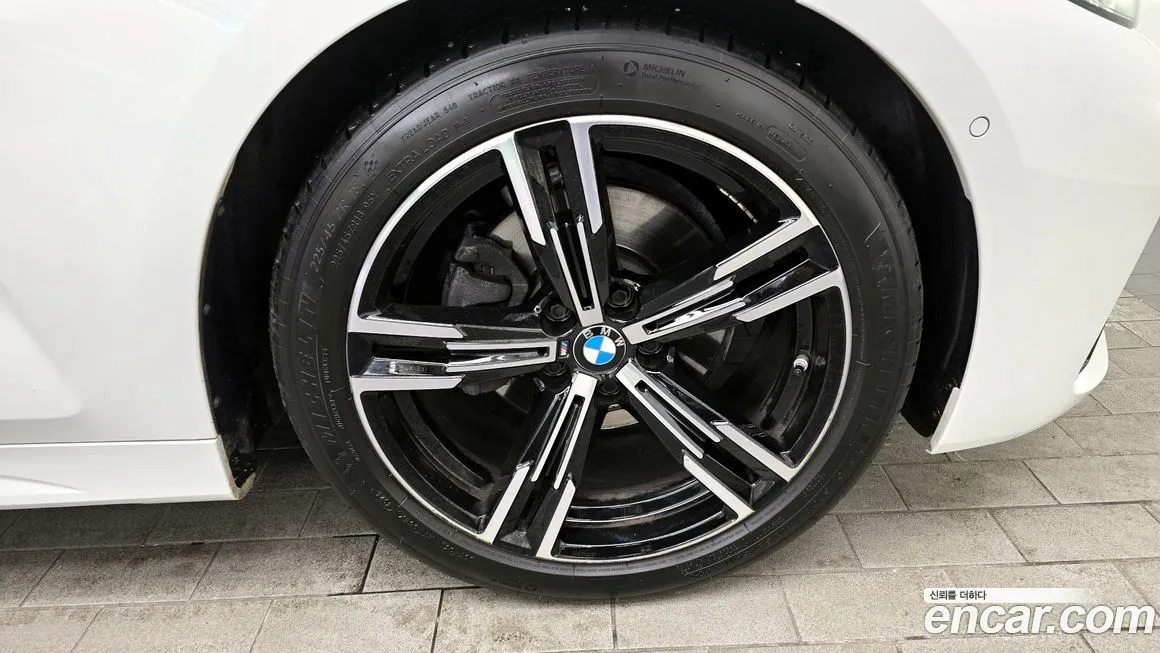 BMW 4-Series 2023 из KR, фото 9