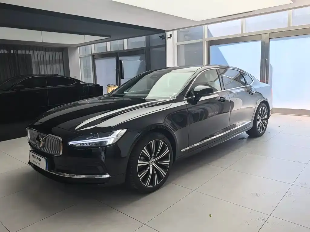 Volvo S90 2025 из CN, фото 1