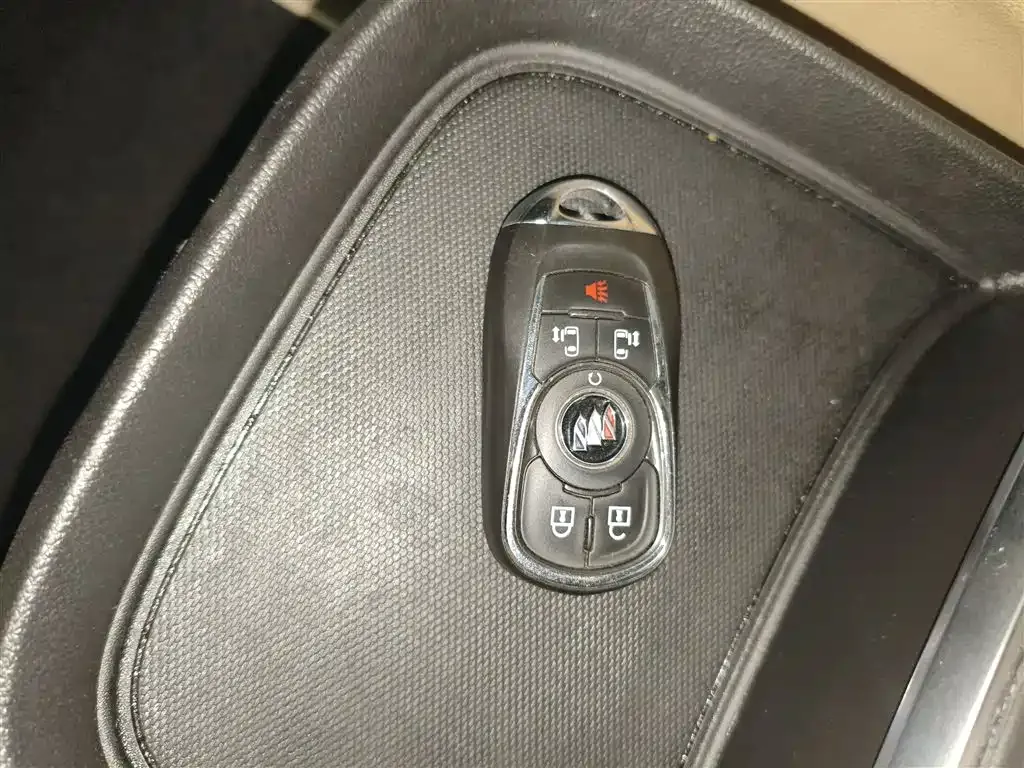 Buick GL8 2022 из CN, фото 5