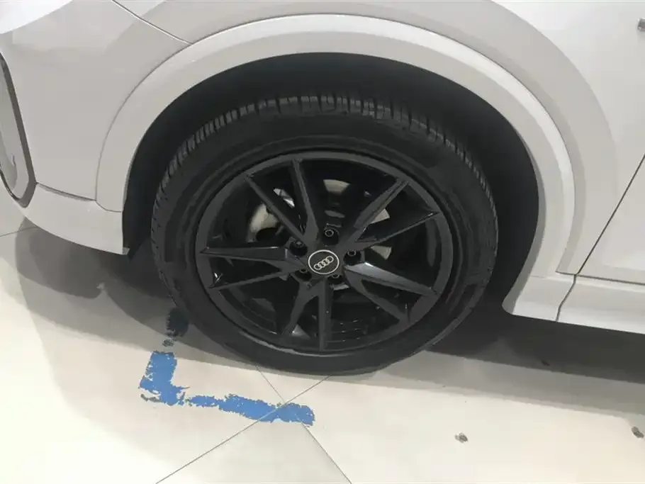 Audi Q2L 2022 из CN, фото 6