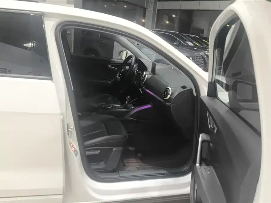Audi Q2L 2022 из CN, фото 8
