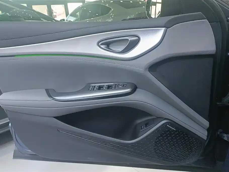 BYD Seal 07 DM-i — фото 7