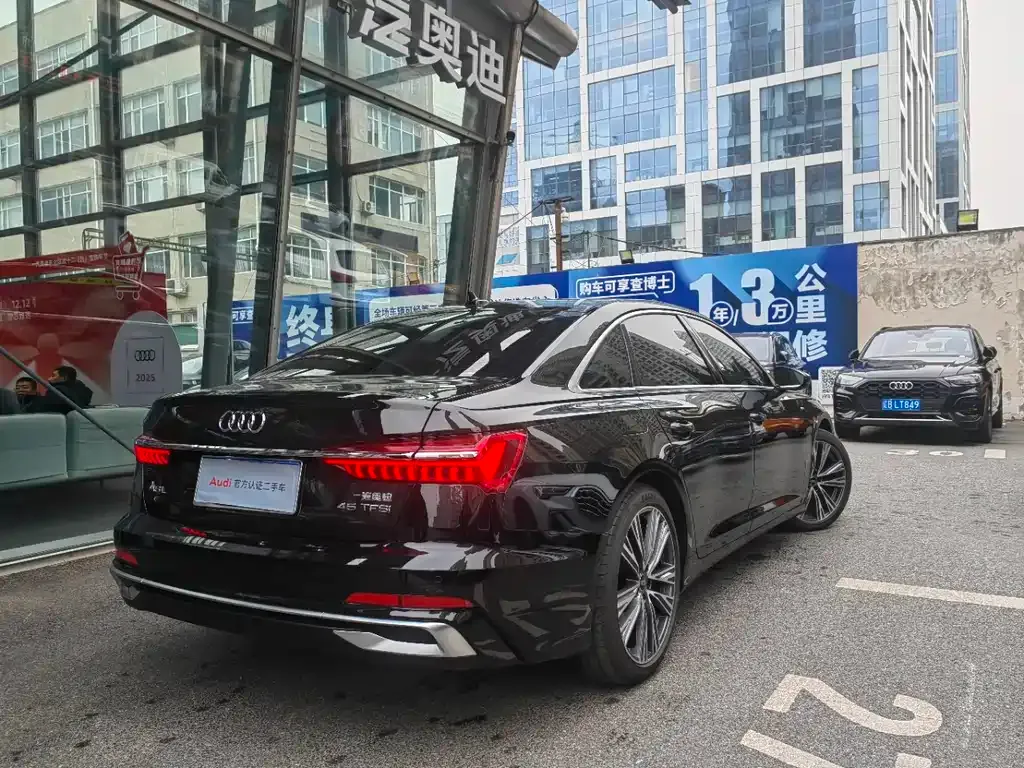 Audi A6L 2025 из CN, фото 8