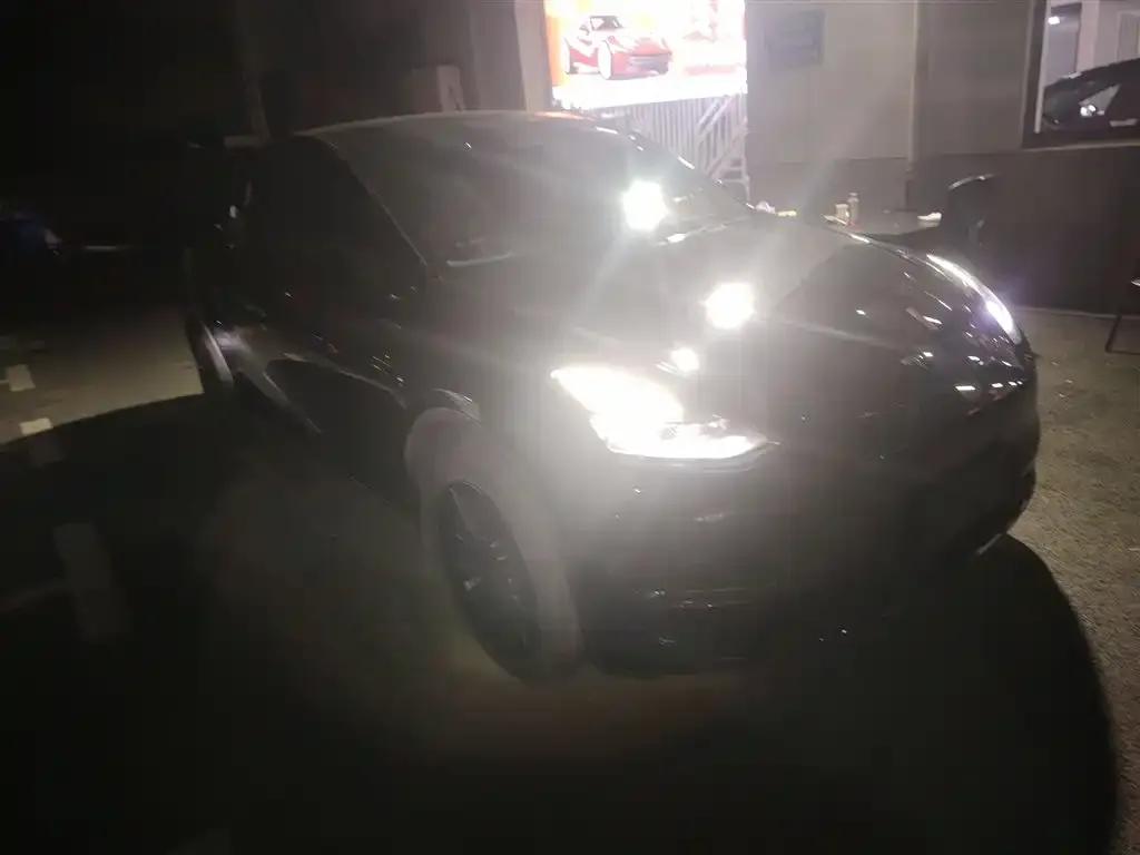 Tesla Model Y 2023 из CN, фото 2