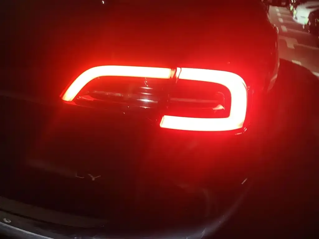 Tesla Model Y 2023 из CN, фото 5