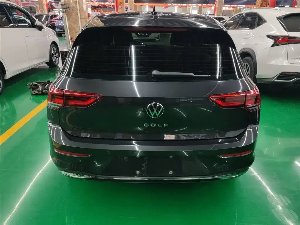 Volkswagen Golf 2022 из CN, фото 2