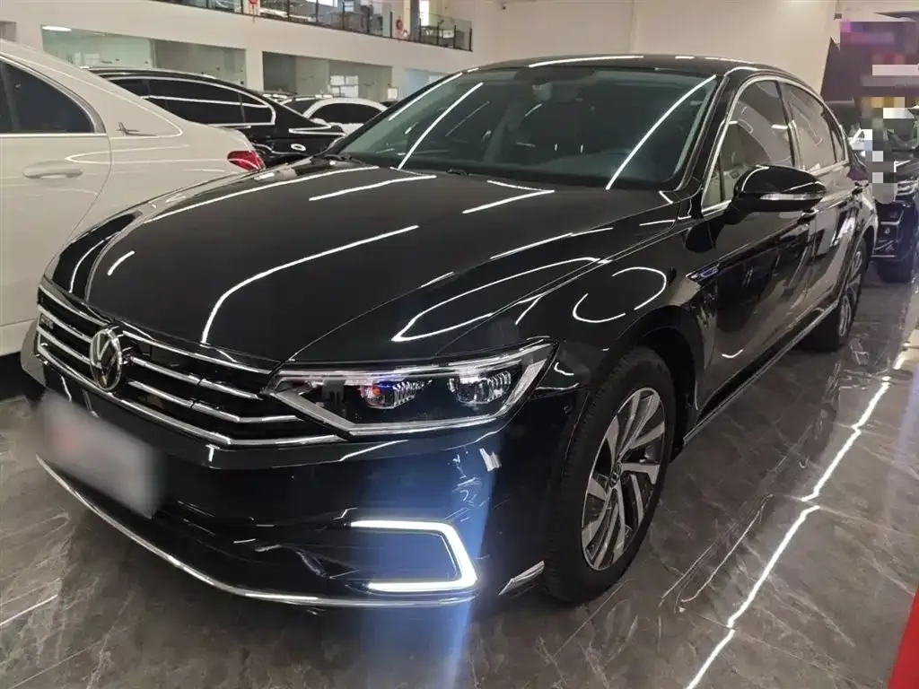 Volkswagen Magotan GTE PHEV 2023 из CN, фото 1