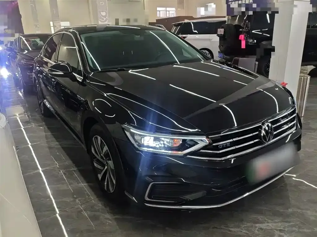 Volkswagen Magotan GTE PHEV 2023 из CN, фото 6
