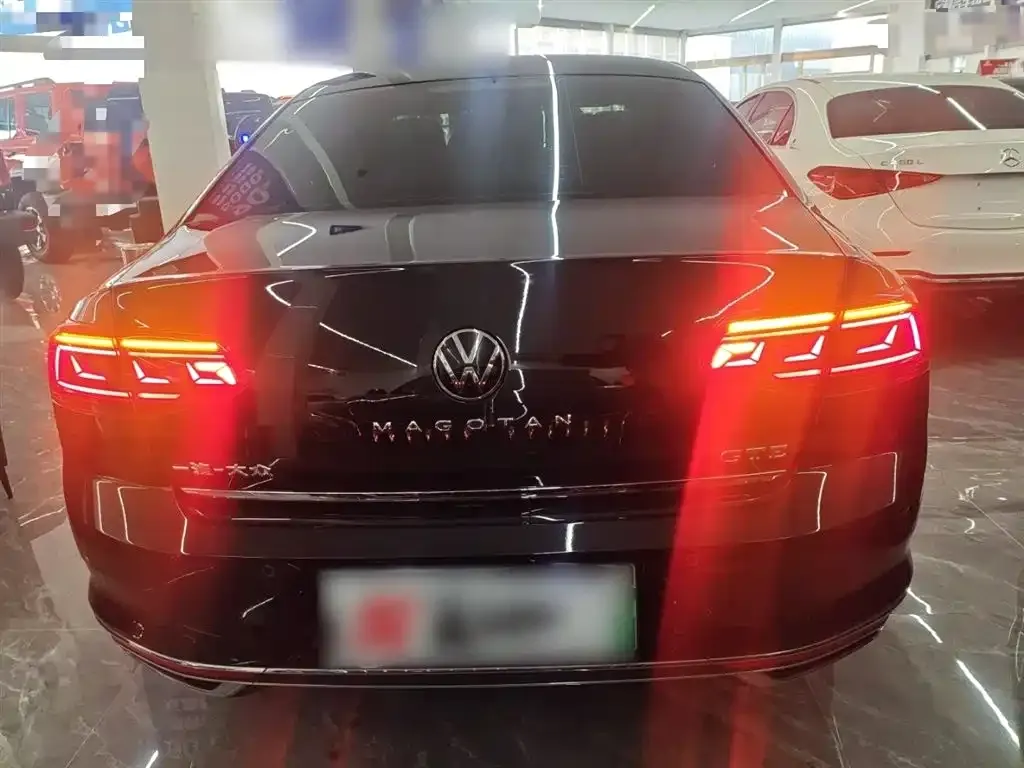 Volkswagen Magotan GTE PHEV 2023 из CN, фото 7