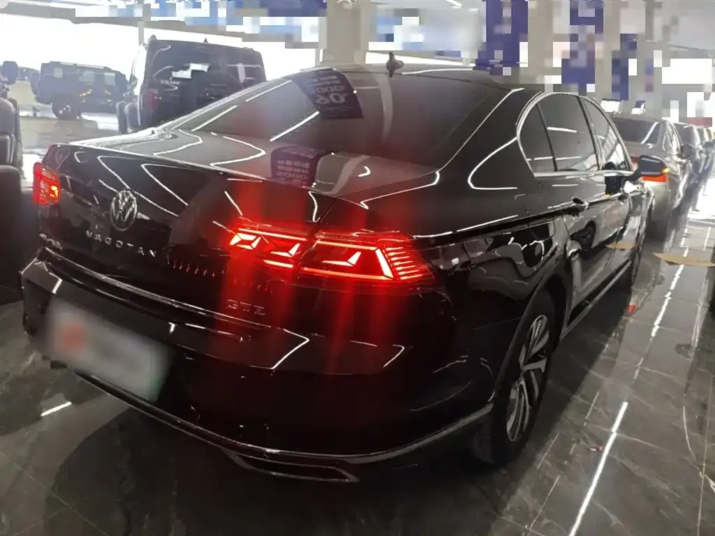 Volkswagen Magotan GTE PHEV 2023 из CN, фото 4