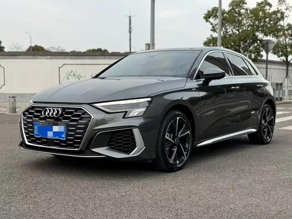 Audi A3 2024 из CN, фото 1