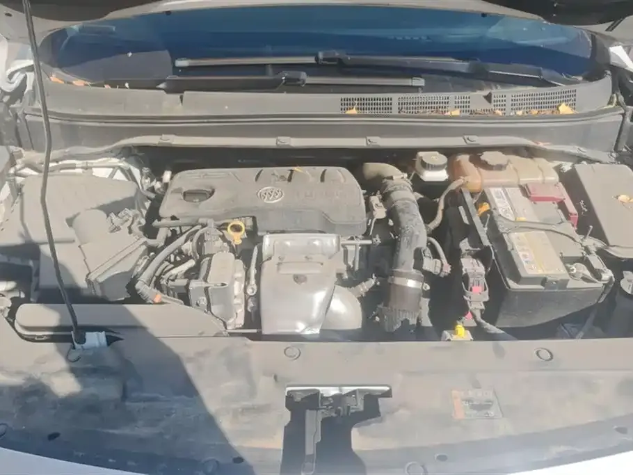 Buick GL6 2022 из CN, фото 10