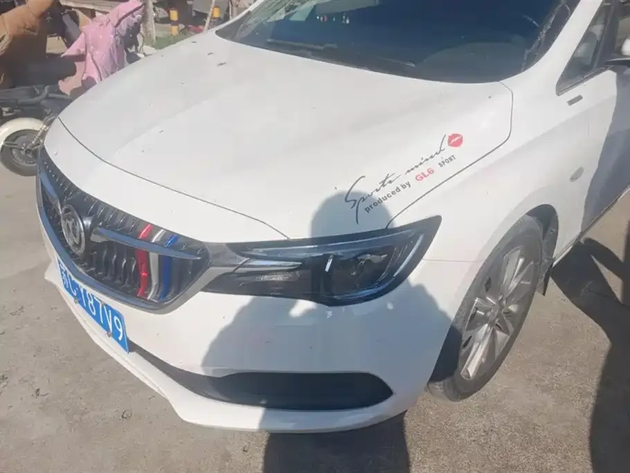 Buick GL6 2022 из CN, фото 4