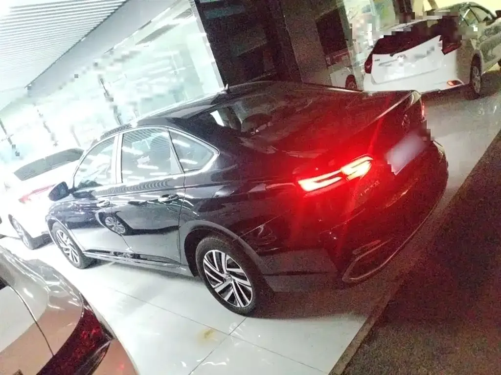 Volkswagen Lavida 2025 из CN, фото 2