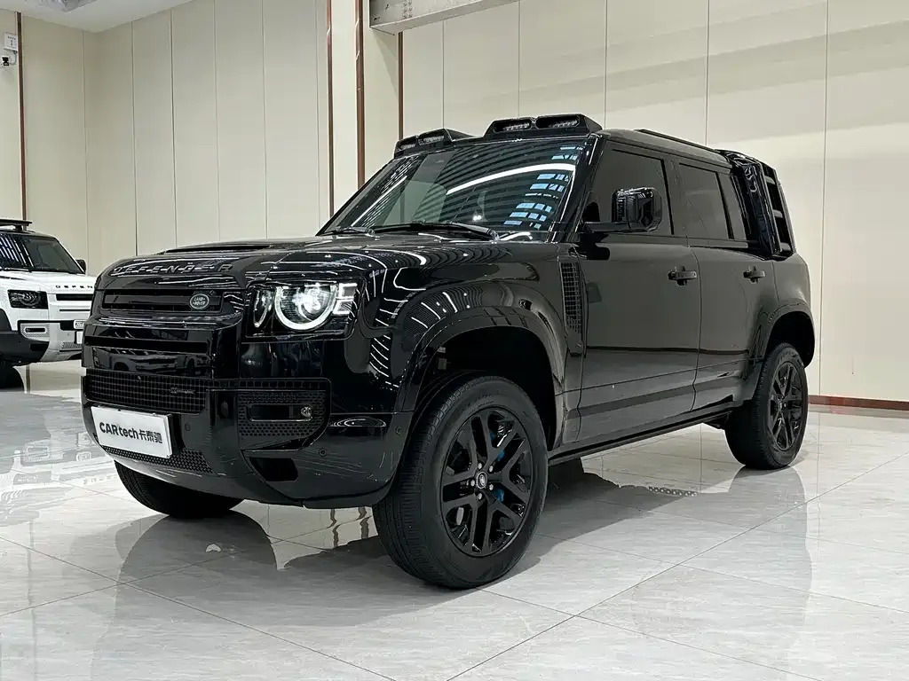 Land Rover Defender — фото 1