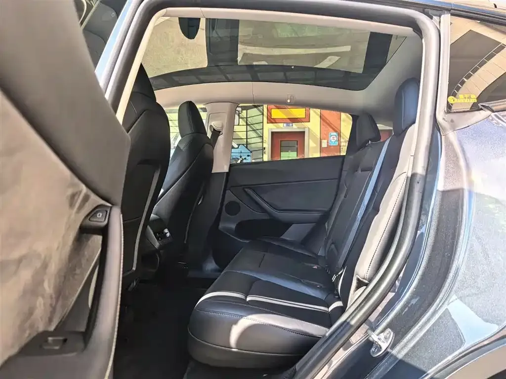 Tesla Model Y 2022 из CN, фото 4