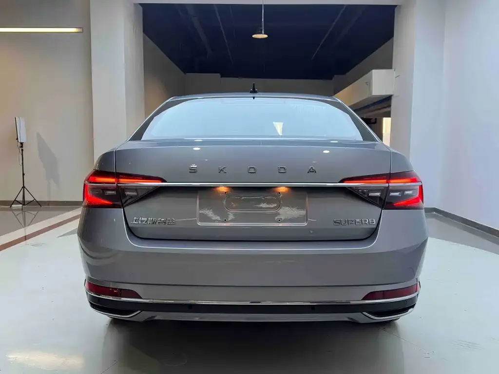 Skoda Superb 2023 из CN, фото 7