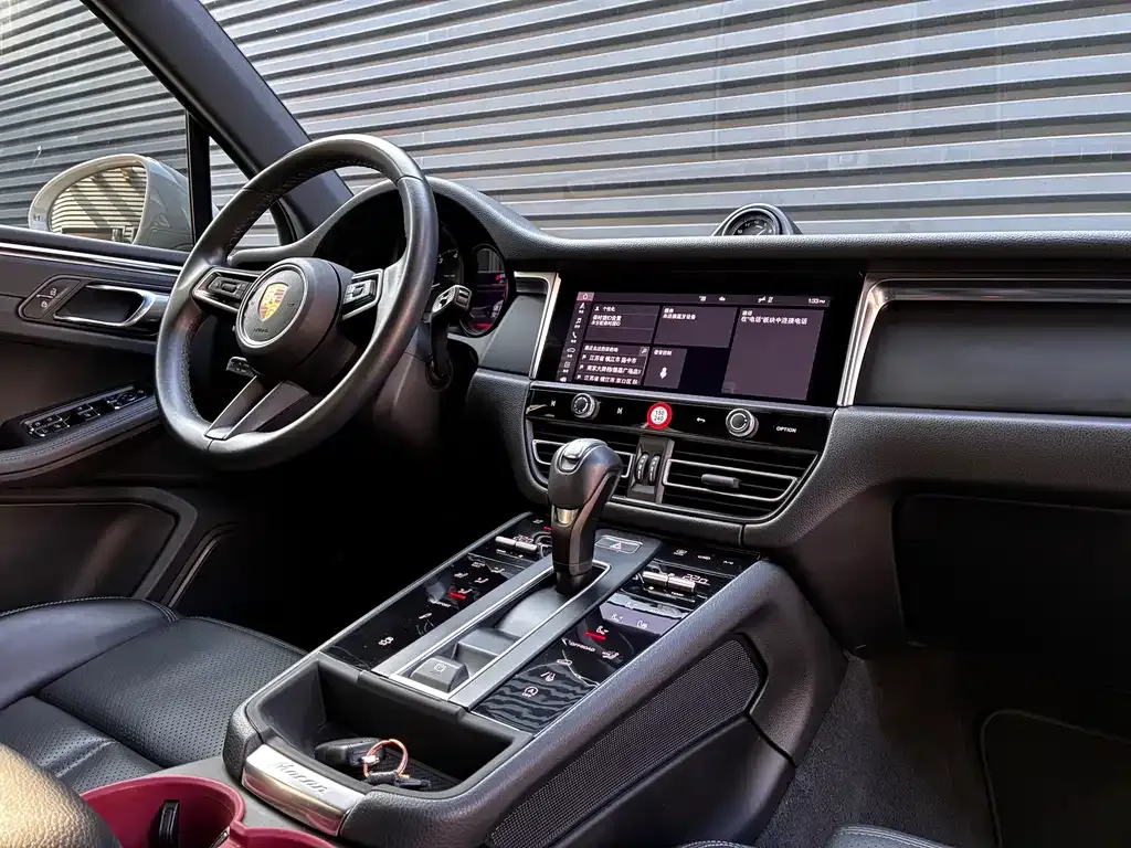 Porsche Macan 2024 из CN, фото 3