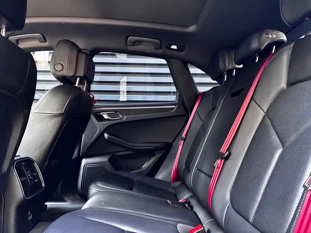 Porsche Macan 2024 из CN, фото 9