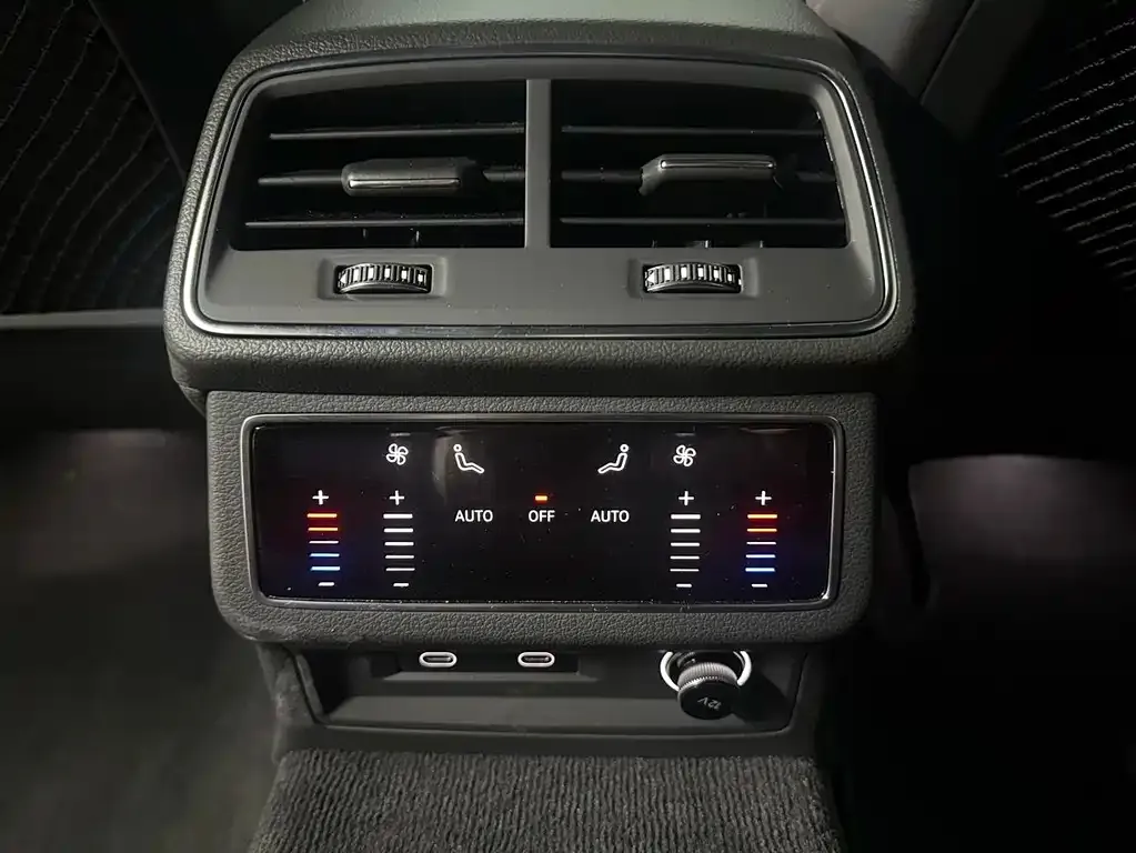 Audi A6L 2024 из CN, фото 3
