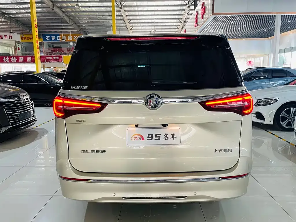 Buick GL8 2021 из CN, фото 6