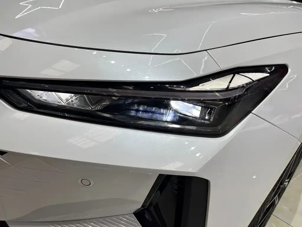 Changan UNI-V iDD 2024 из CN, фото 5