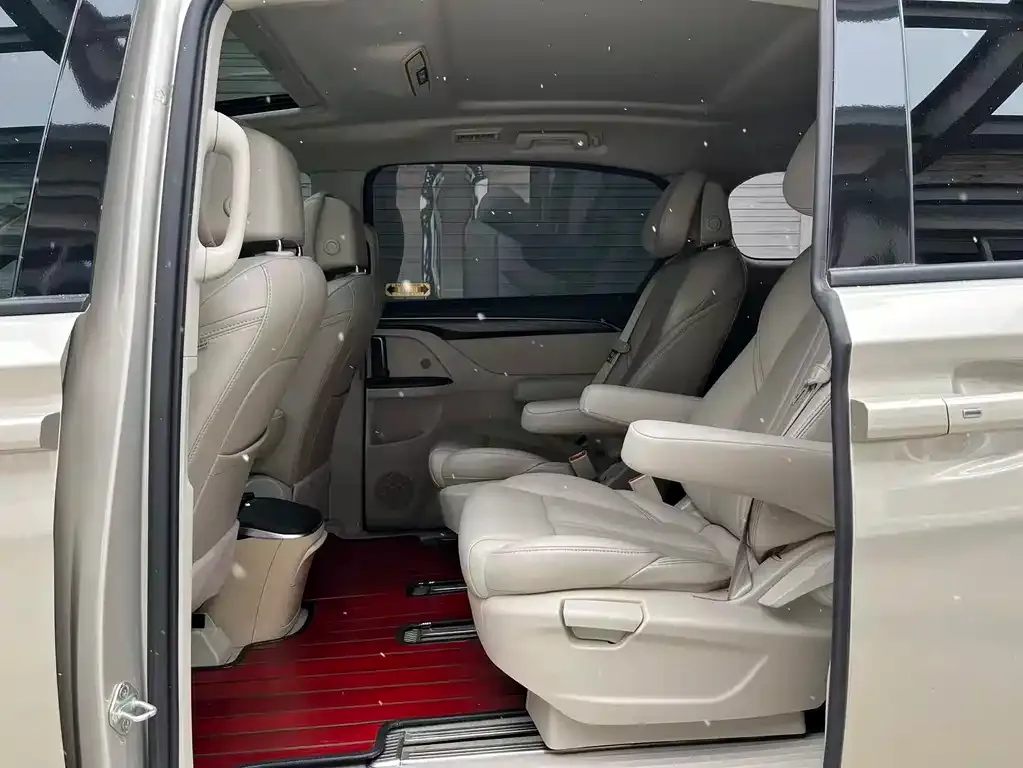 Buick GL8 2021 из CN, фото 7